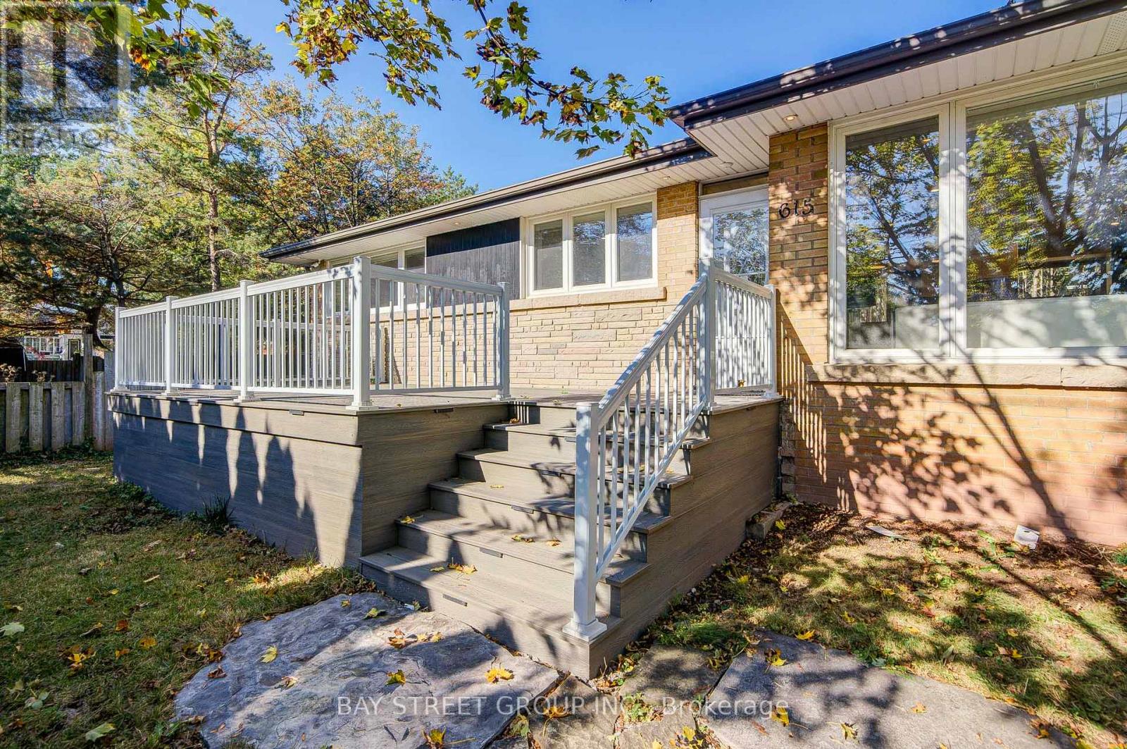 615 Parkside Drive, Oakville (Wo West), Ontario  L6K 1P6 - Photo 43 - W14110440