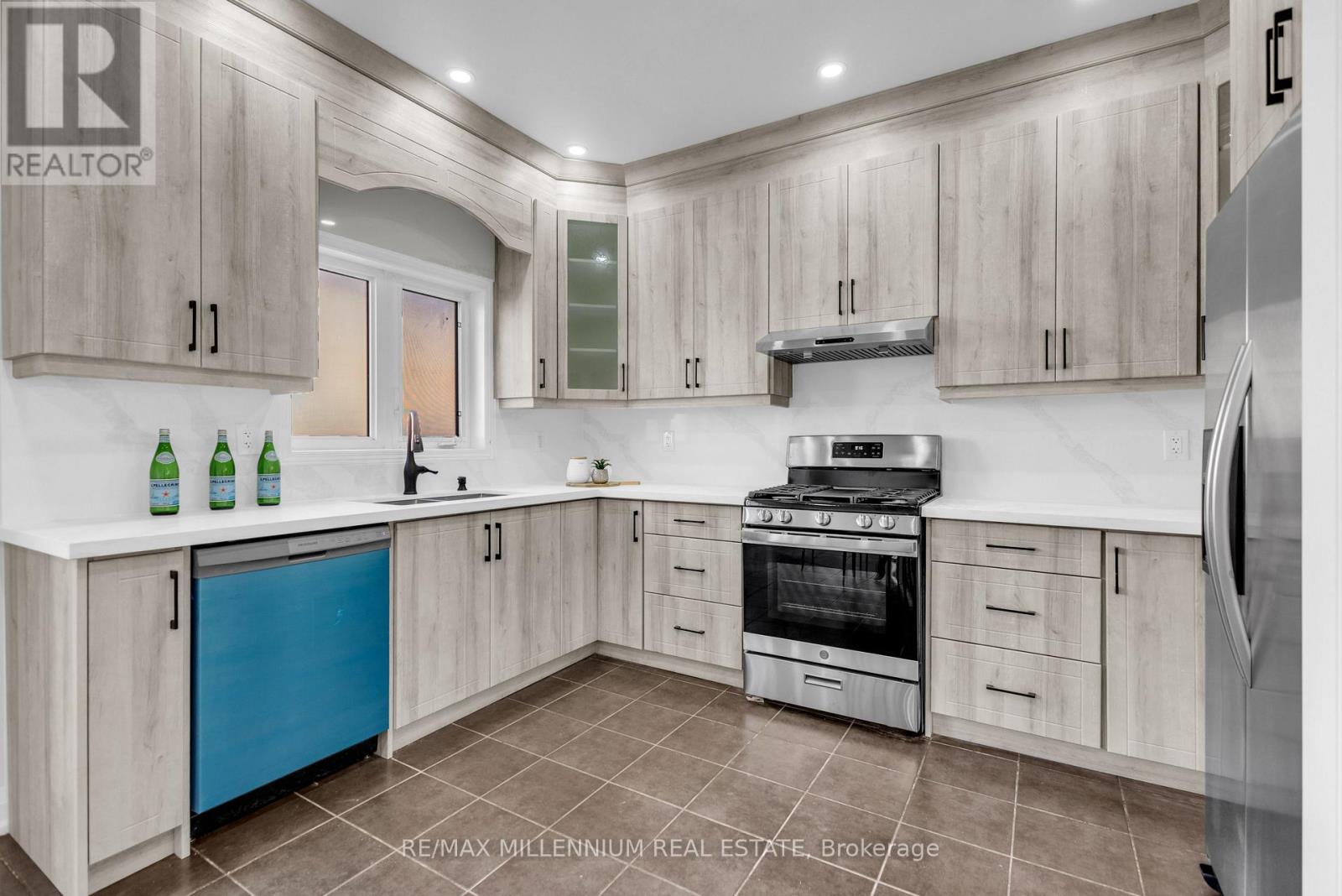 5 Kilrea Way, Brampton, Ontario  L6X 0R1 - Photo 9 - W14104372
