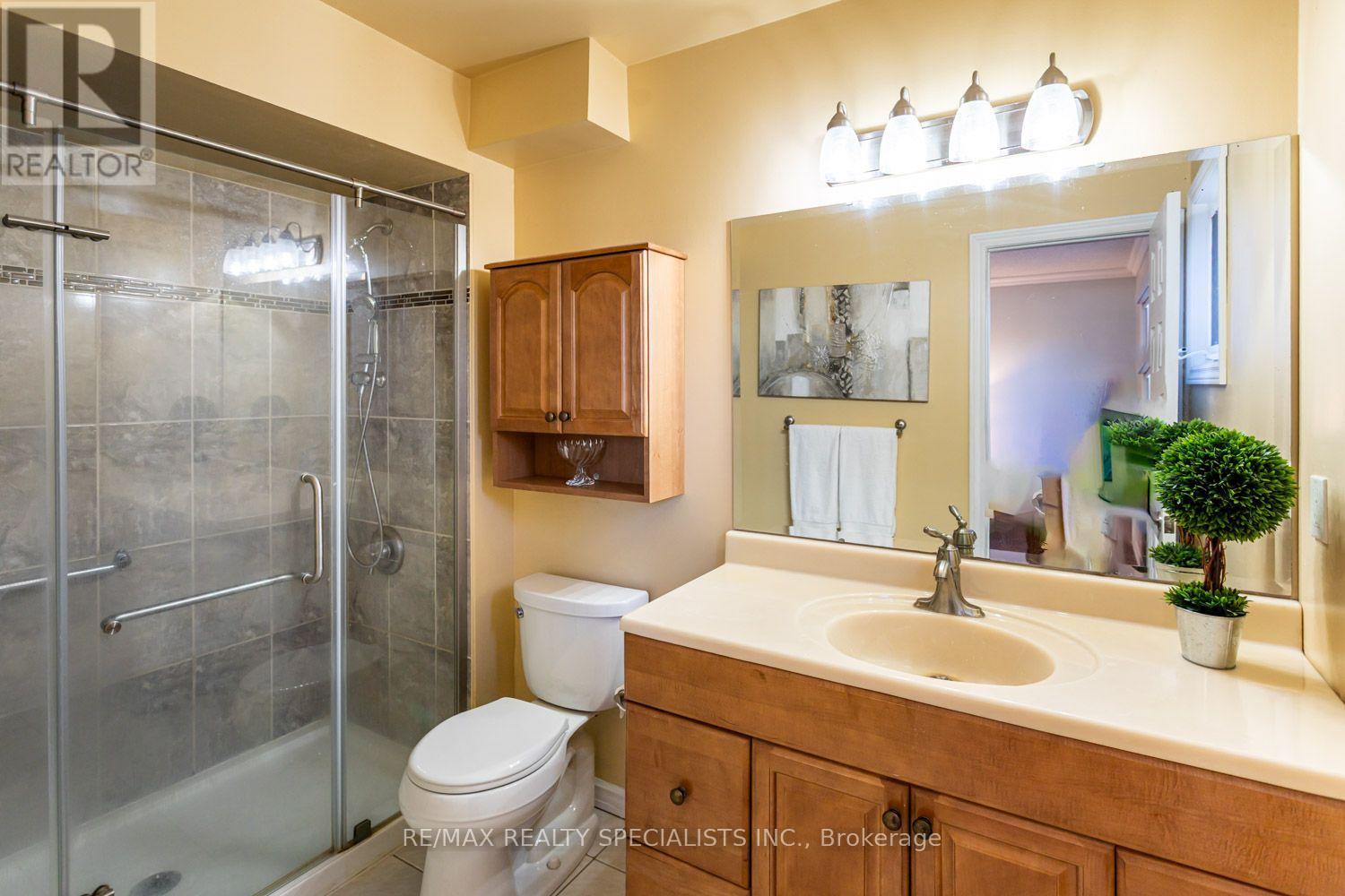 1 Burwash Court, Brampton, Ontario  L6Z 4M3 - Photo 28 - W14108548