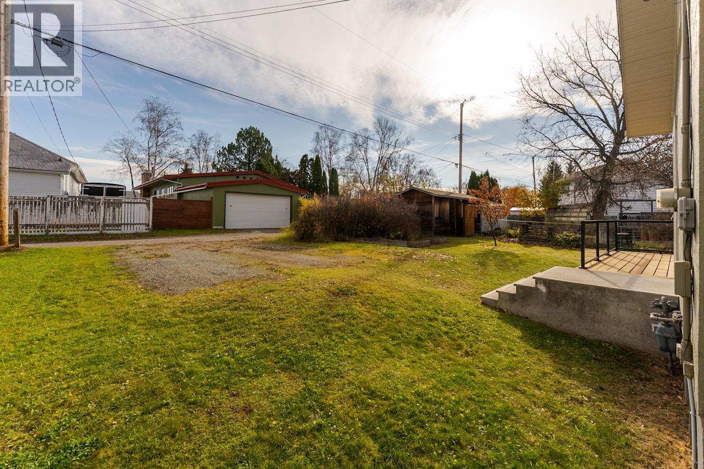 2275 Laurier Crescent, Prince George, British Columbia  V2M 2A9 - Photo 5 - R3178036