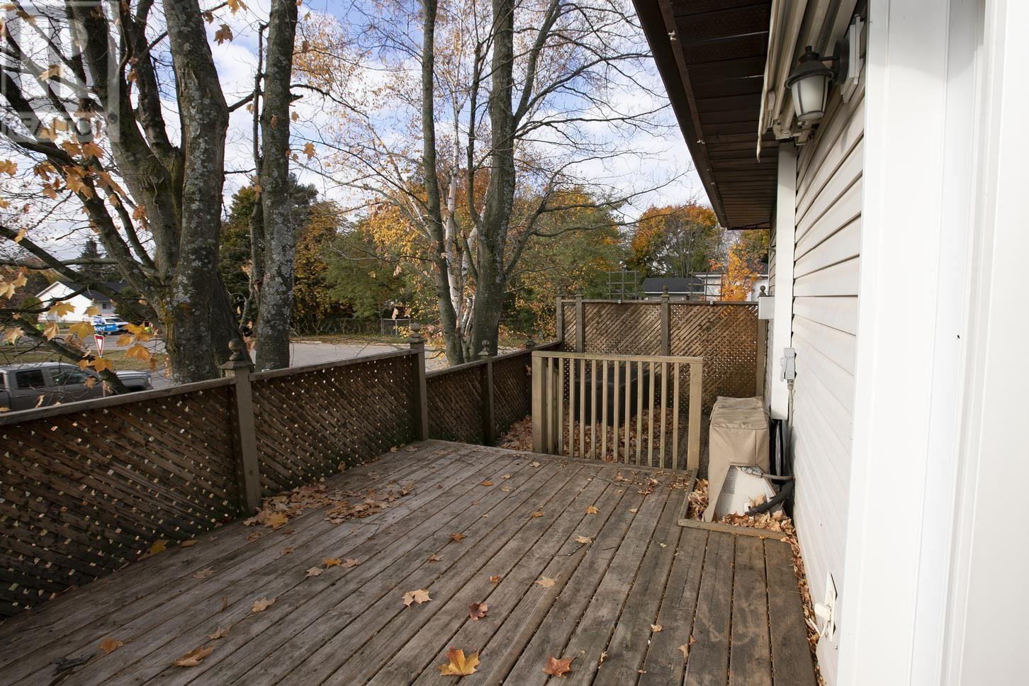 36 Danby Rd, Sault Ste. Marie, Ontario  P6B 5X6 - Photo 10 - SM262961