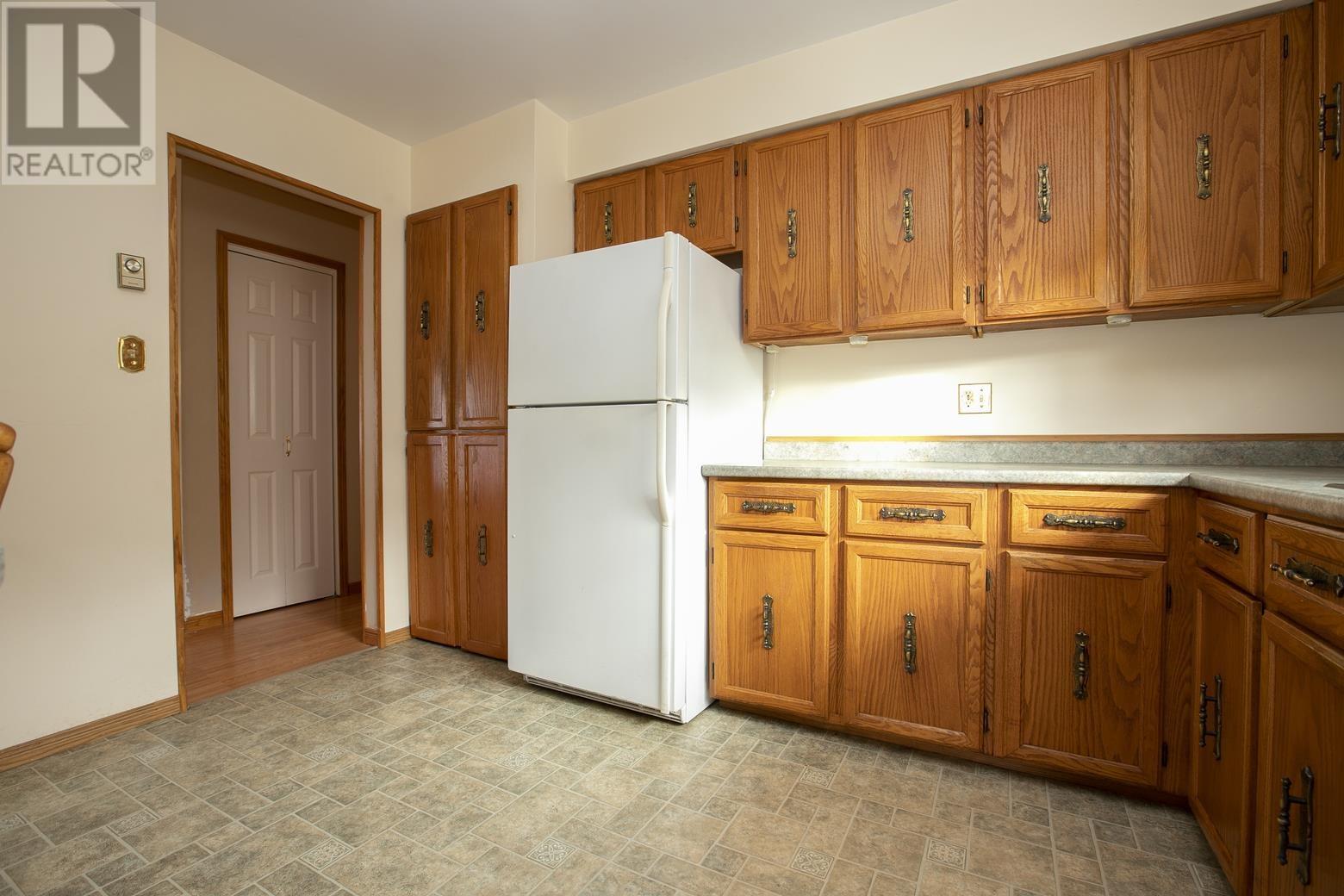 36 Danby Rd, Sault Ste. Marie, Ontario  P6B 5X6 - Photo 24 - SM262961