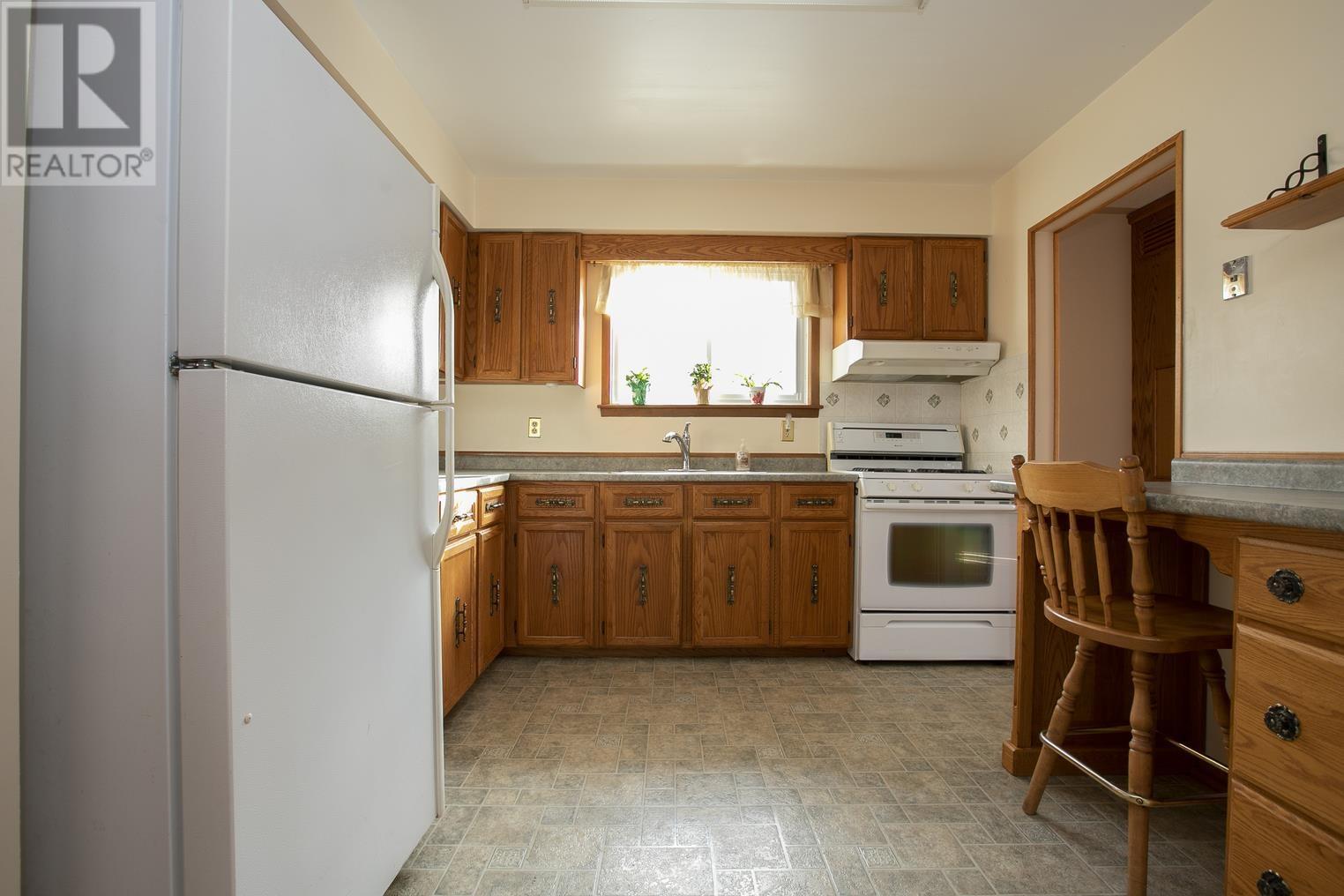 36 Danby Rd, Sault Ste. Marie, Ontario  P6B 5X6 - Photo 27 - SM262961