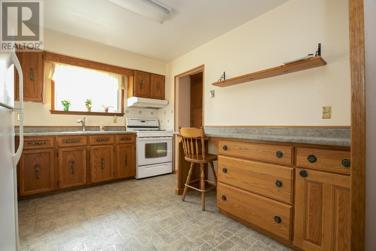 36 Danby Rd, Sault Ste. Marie, Ontario  P6B 5X6 - Photo 26 - SM262961