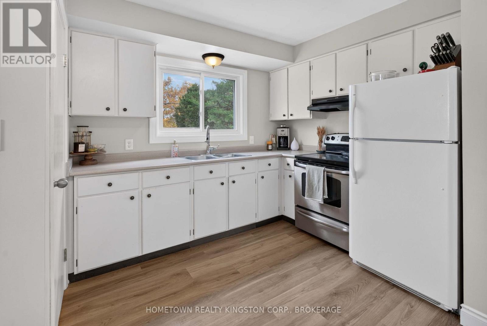 192 Camberley Crescent, Kingston, Ontario  K7M 4C4 - Photo 7 - X14110514