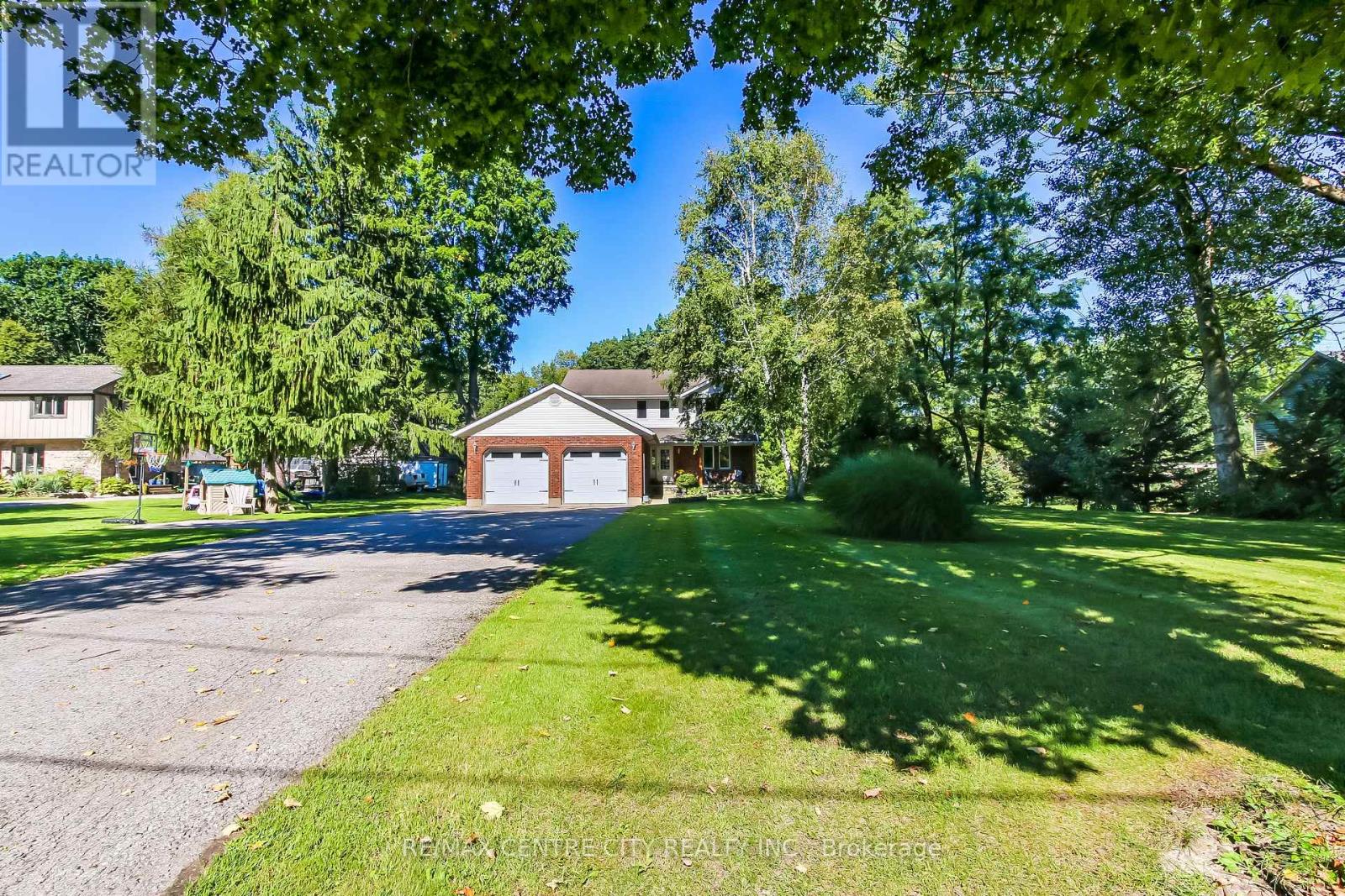 37450 Lake Line, Southwold, Ontario  N5L 1J1 - Photo 2 - X14110504