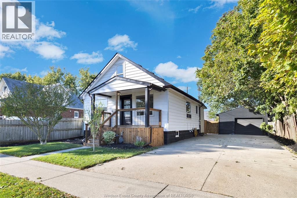 1541 ALBERT, Windsor, Ontario