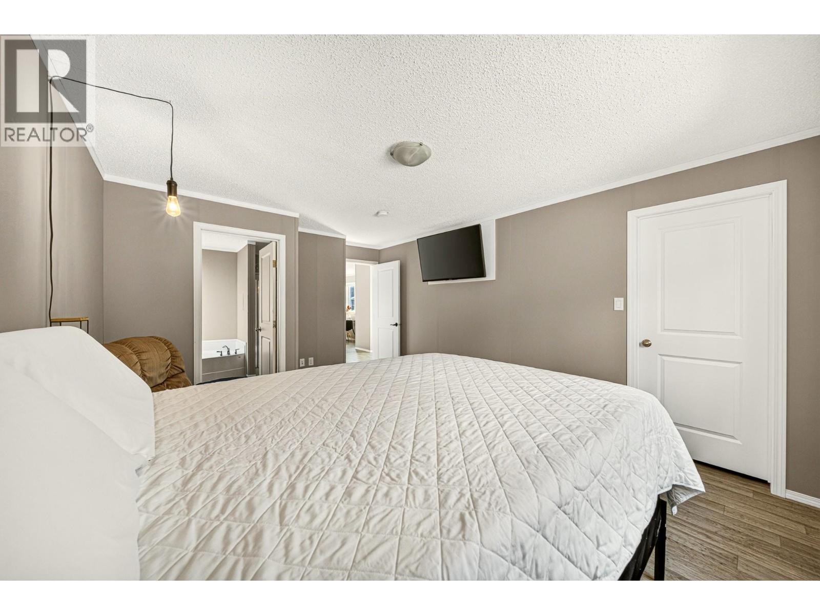 14 Delta Crescent, Elkford, British Columbia  V0B 1H0 - Photo 17 - 10404130