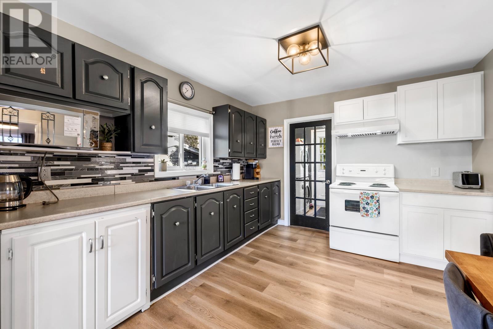 38 Smith Avenue St. John's Newfoundland & Labrador Canada A1C5G1 for Sale residential Haris Barki Keller Williams Platinum Realty 38 Smith Avenue St. John's Newfoundland & Labrador Canada A1C5G1, for Sale, residential, Haris Barki, Keller Williams Platinum Realty