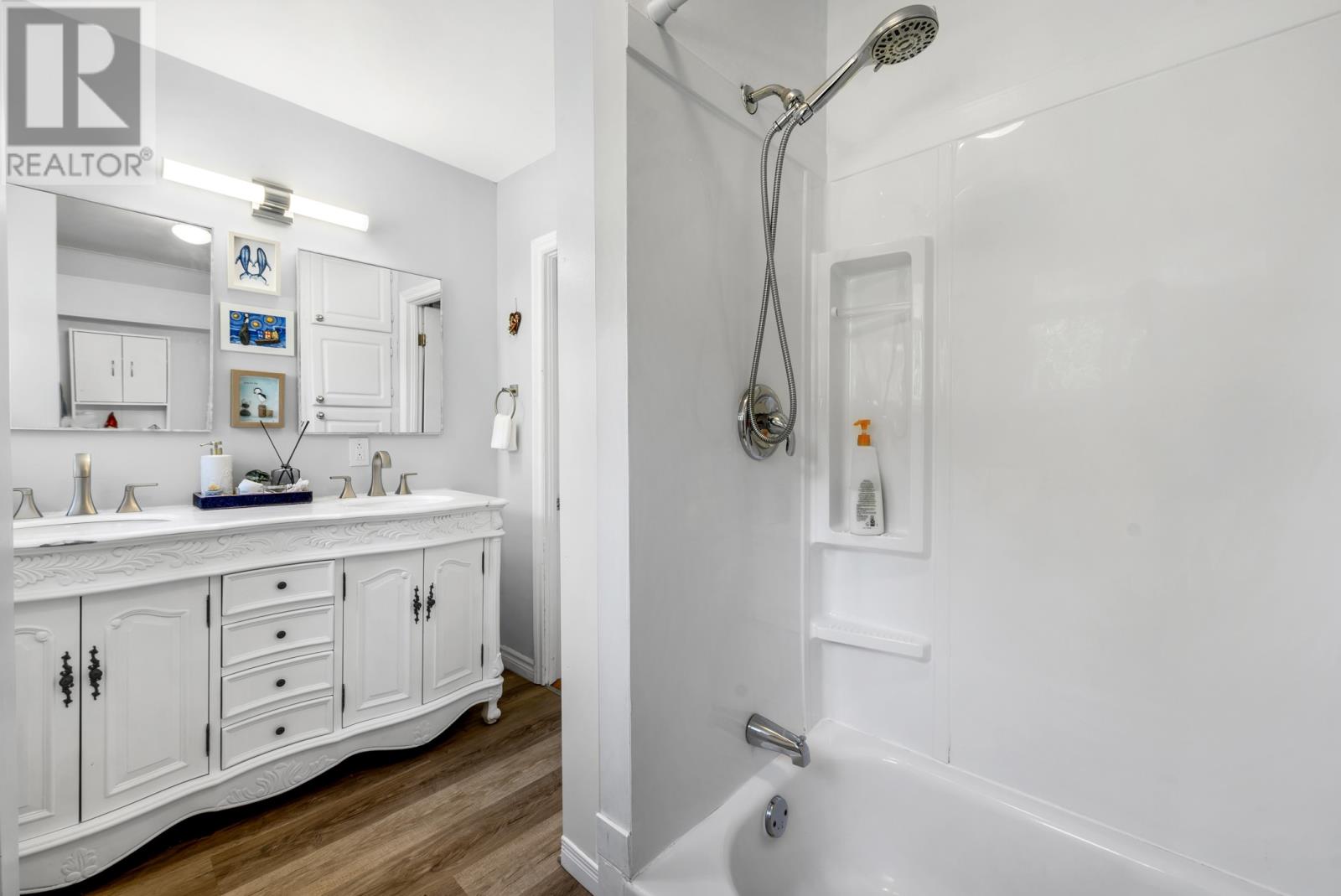 38 Smith Avenue St. John's Newfoundland & Labrador Canada A1C5G1 for Sale residential Haris Barki Keller Williams Platinum Realty 38 Smith Avenue St. John's Newfoundland & Labrador Canada A1C5G1, for Sale, residential, Haris Barki, Keller Williams Platinum Realty