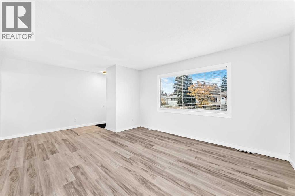 2016 46 Street SE