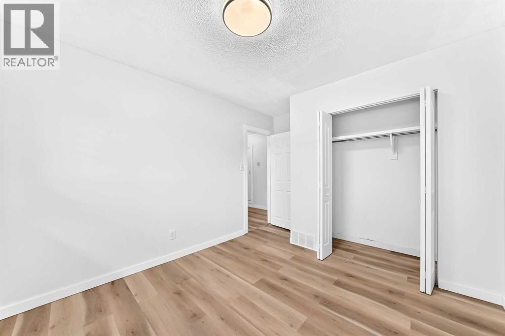 2016 46 Street SE