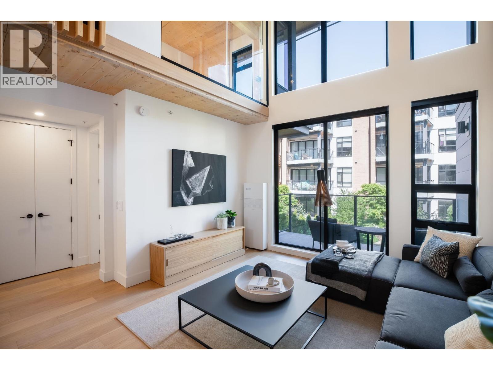 306 310 Salter Street, New Westminster, British Columbia  V3M 0N7 - Photo 8 - R3178026