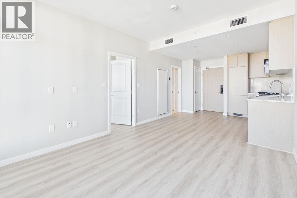 1804 5938 OLIVE AVENUE