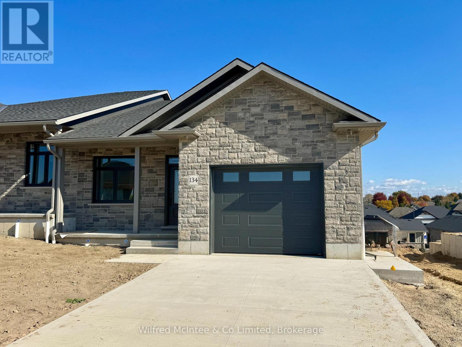 134 Devinwood Avenue, Brockton, Ontario  N0G 2V0 - Photo 1 - X14110540