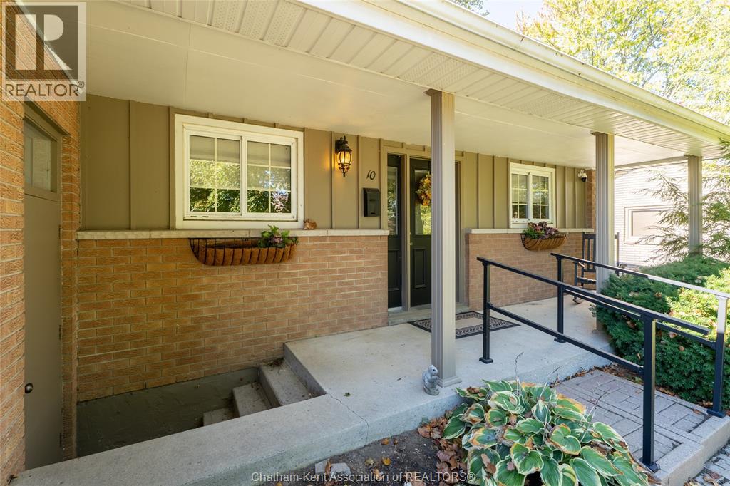 10 Souriquois Street, Chatham, Ontario  N7M 2T2 - Photo 4 - 26025819
