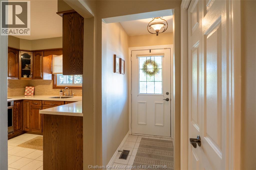 10 Souriquois Street, Chatham, Ontario  N7M 2T2 - Photo 6 - 26025819