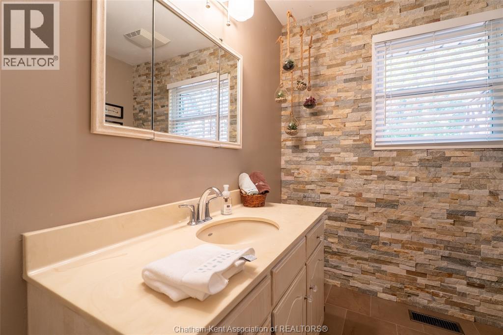 10 Souriquois Street, Chatham, Ontario  N7M 2T2 - Photo 25 - 26025819