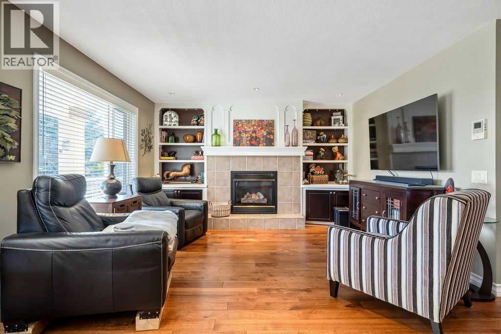 7 Springbank View SW, Calgary, Alberta  T3H 4J5 - Photo 10 - A2353152