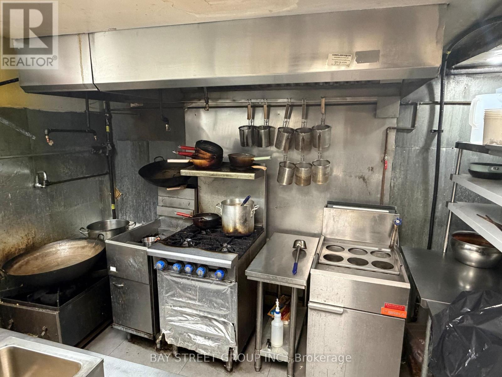 3 Finch Avenue E, Toronto (Willowdale East), Ontario  M2N 4P9 - Photo 5 - C14110564