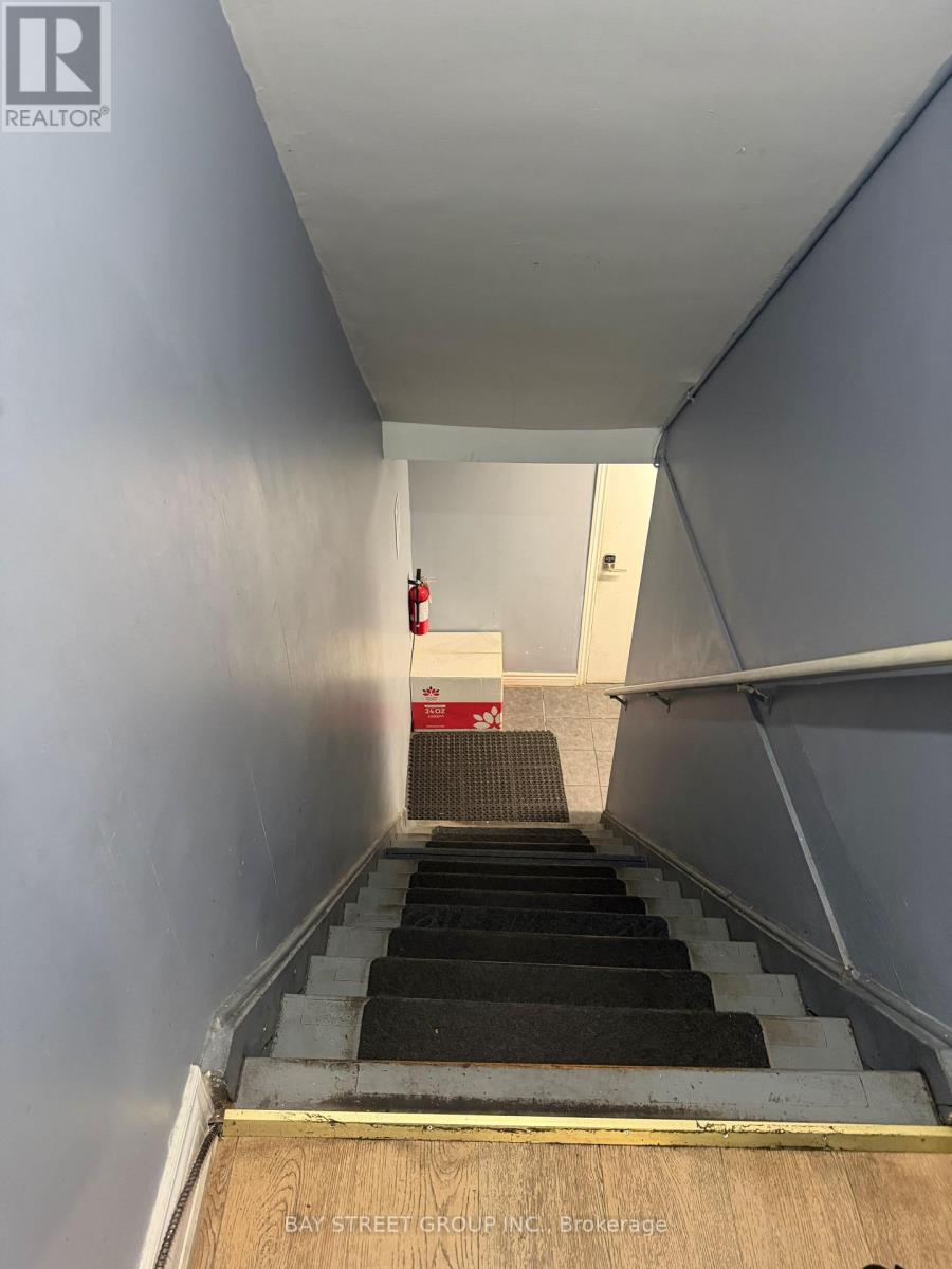 3 Finch Avenue E, Toronto (Willowdale East), Ontario  M2N 4P9 - Photo 8 - C14110564