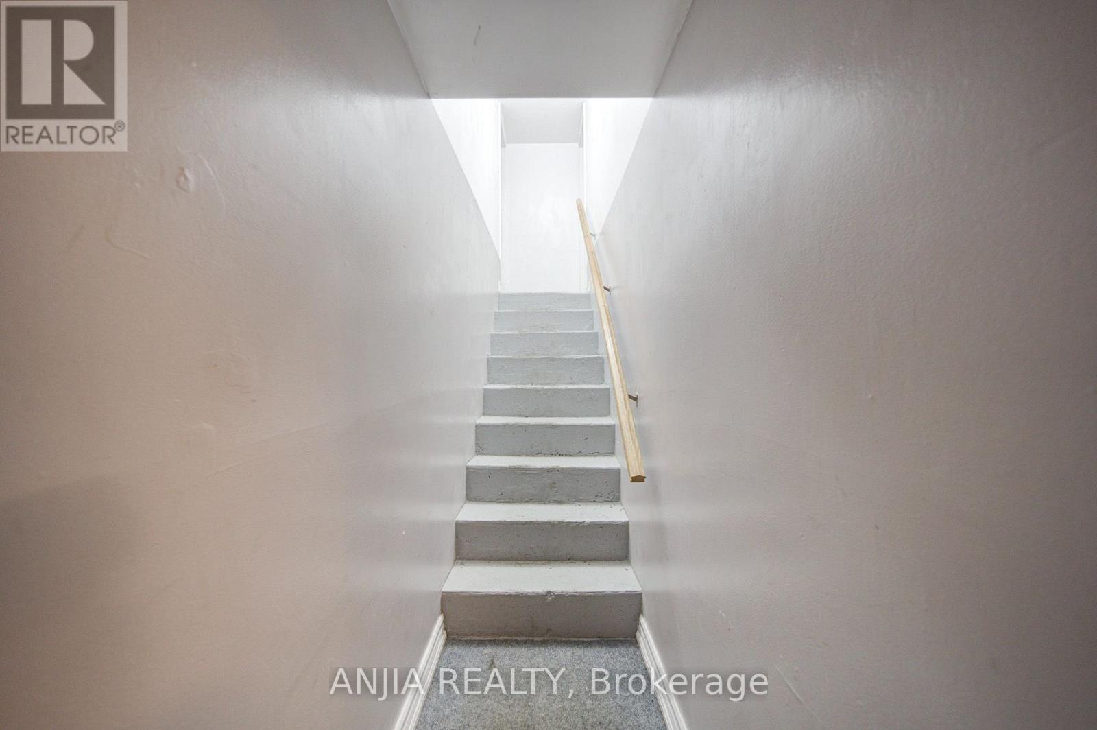 8 Millcroft Way, Vaughan, Ontario  L4J 6P2 - Photo 37 - N14110538