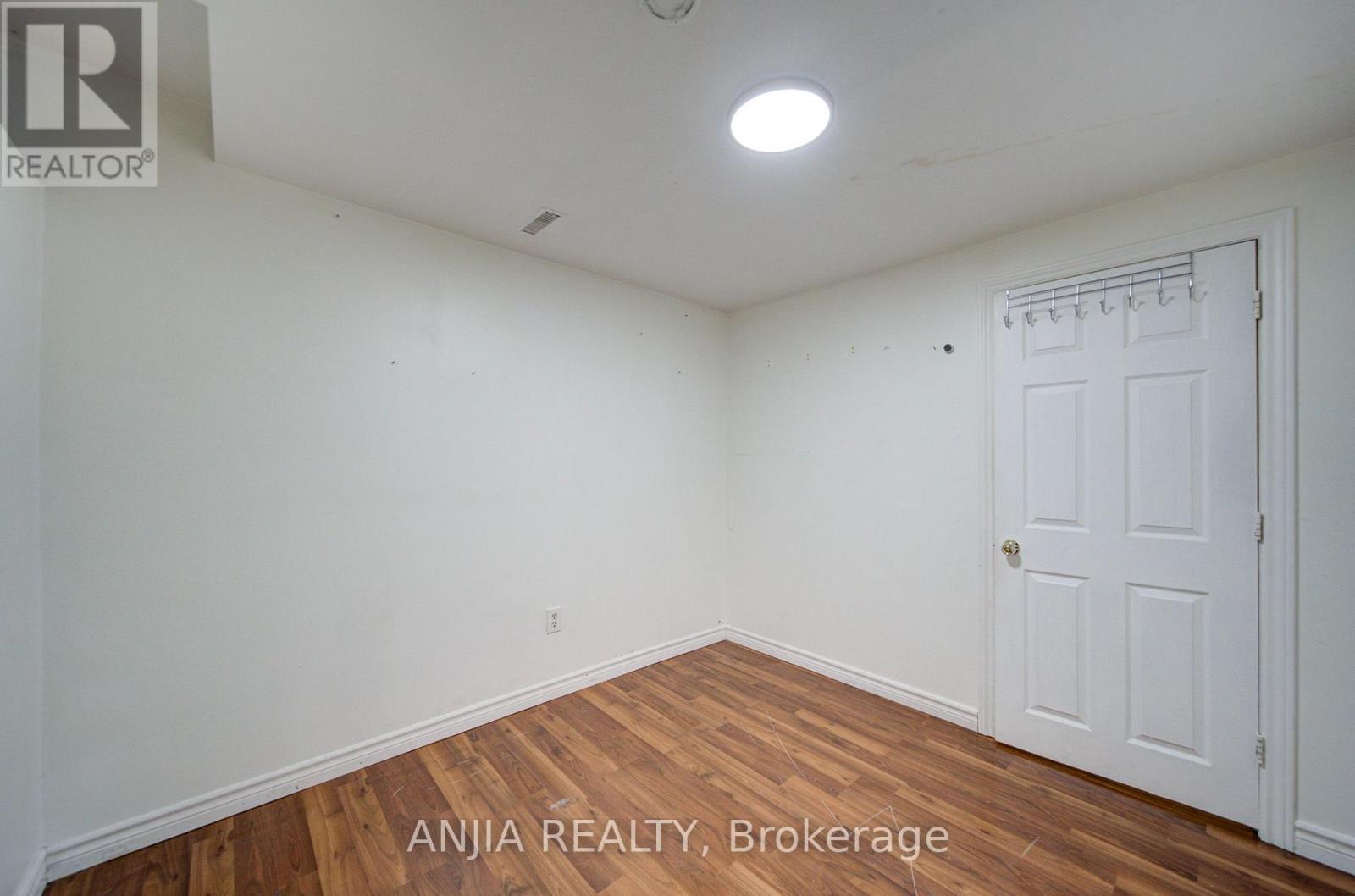 8 Millcroft Way, Vaughan, Ontario  L4J 6P2 - Photo 43 - N14110538