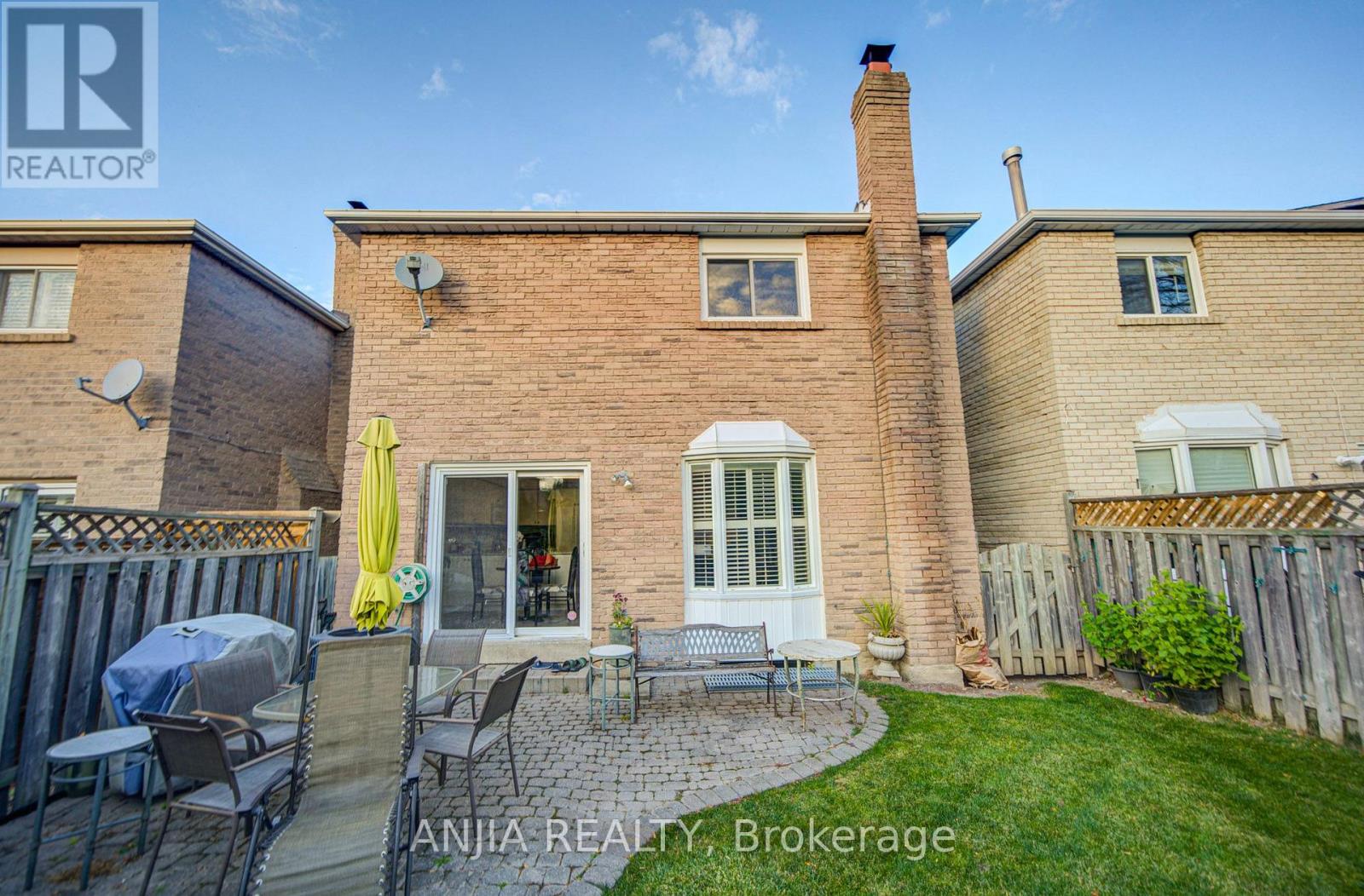 8 Millcroft Way, Vaughan, Ontario  L4J 6P2 - Photo 50 - N14110538