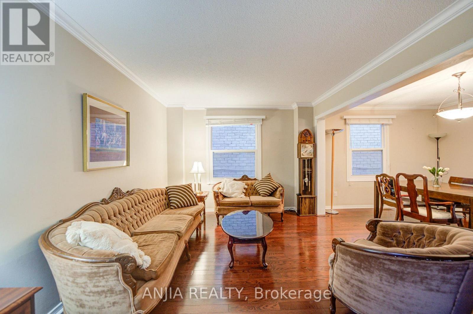 8 Millcroft Way, Vaughan, Ontario  L4J 6P2 - Photo 7 - N14110538