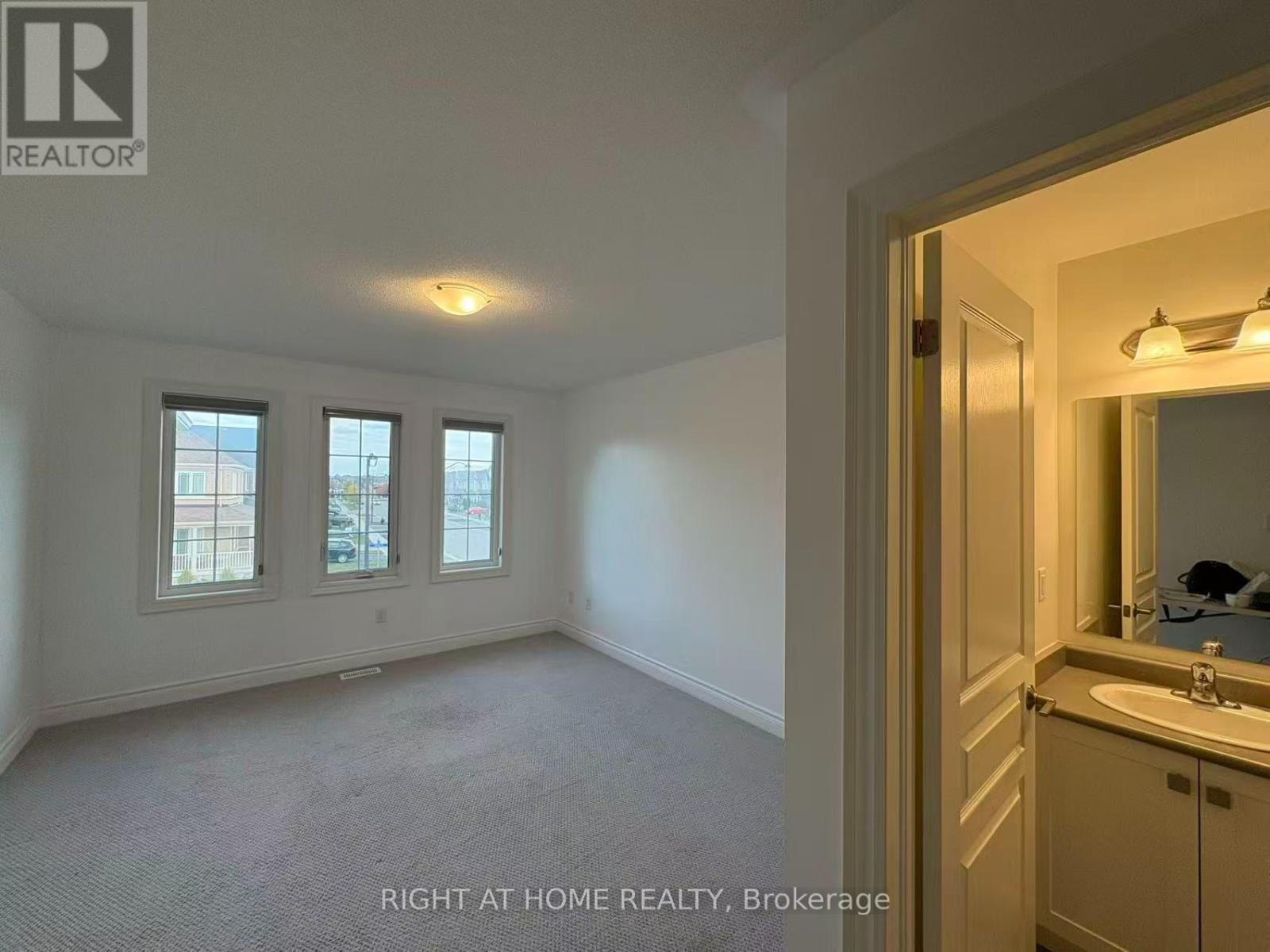 4 Empire Drive, Bradford West Gwillimbury (Bradford), Ontario  L3Z 4J1 - Photo 22 - N14110576