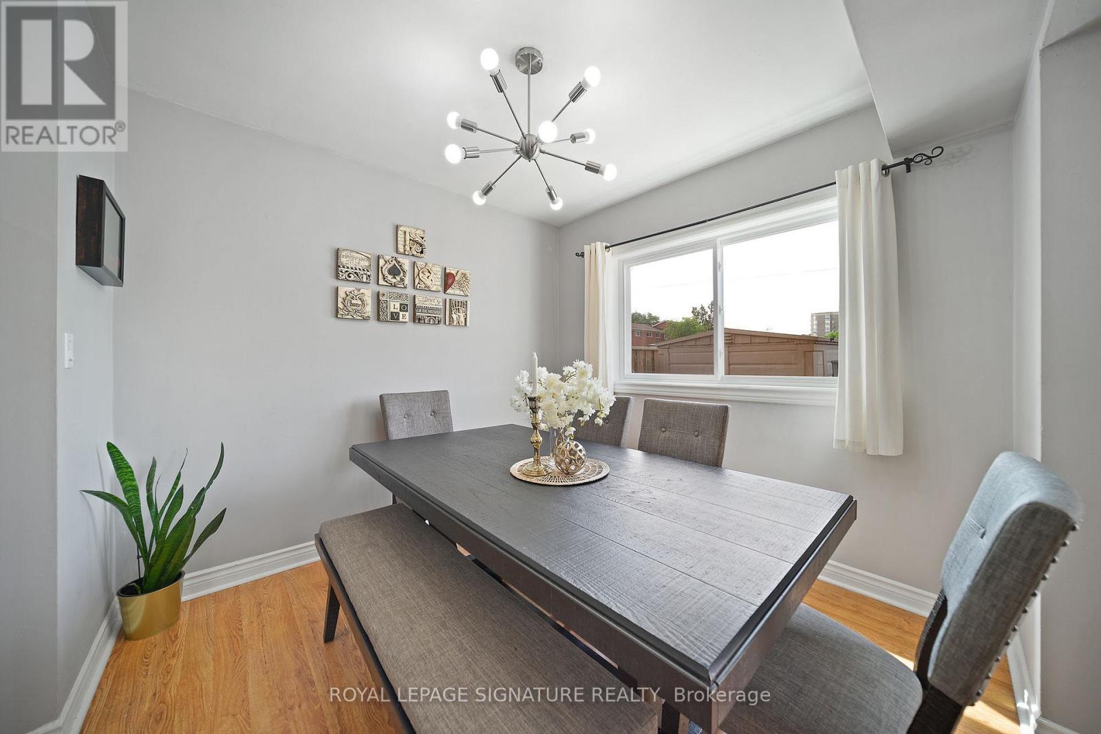 2 - 2027 Bluefields Drive, Burlington, Ontario  L7P 1J9 - Photo 6 - W14110464
