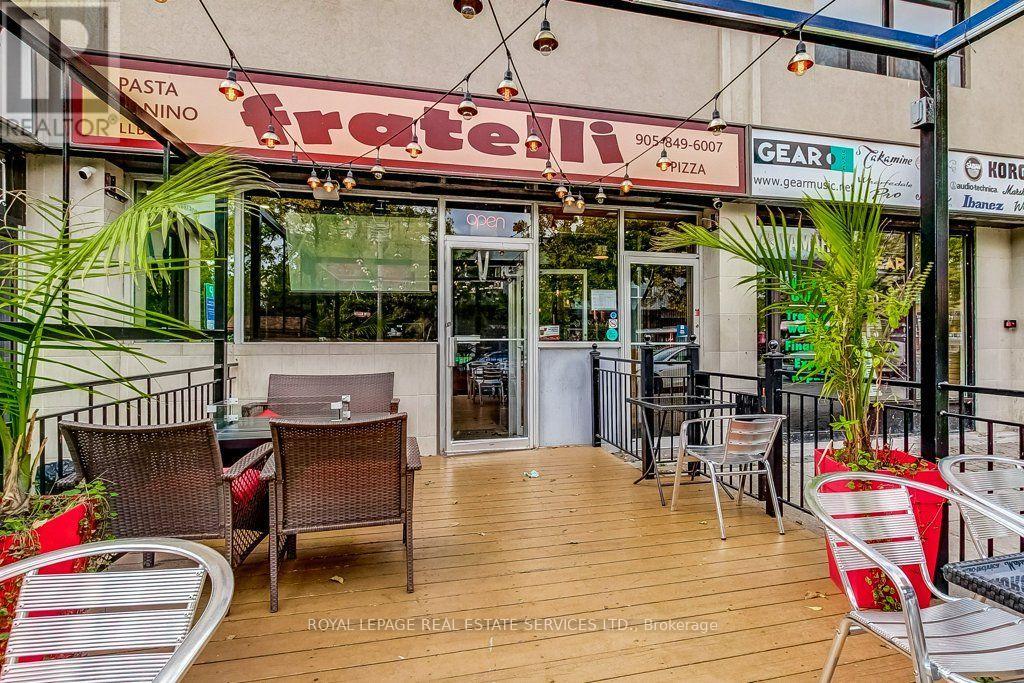 316 KERR STREET, Oakville, Ontario