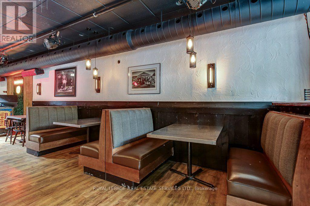 316 Kerr Street, Oakville, Ontario  L6K 3B5 - Photo 11 - W14110472