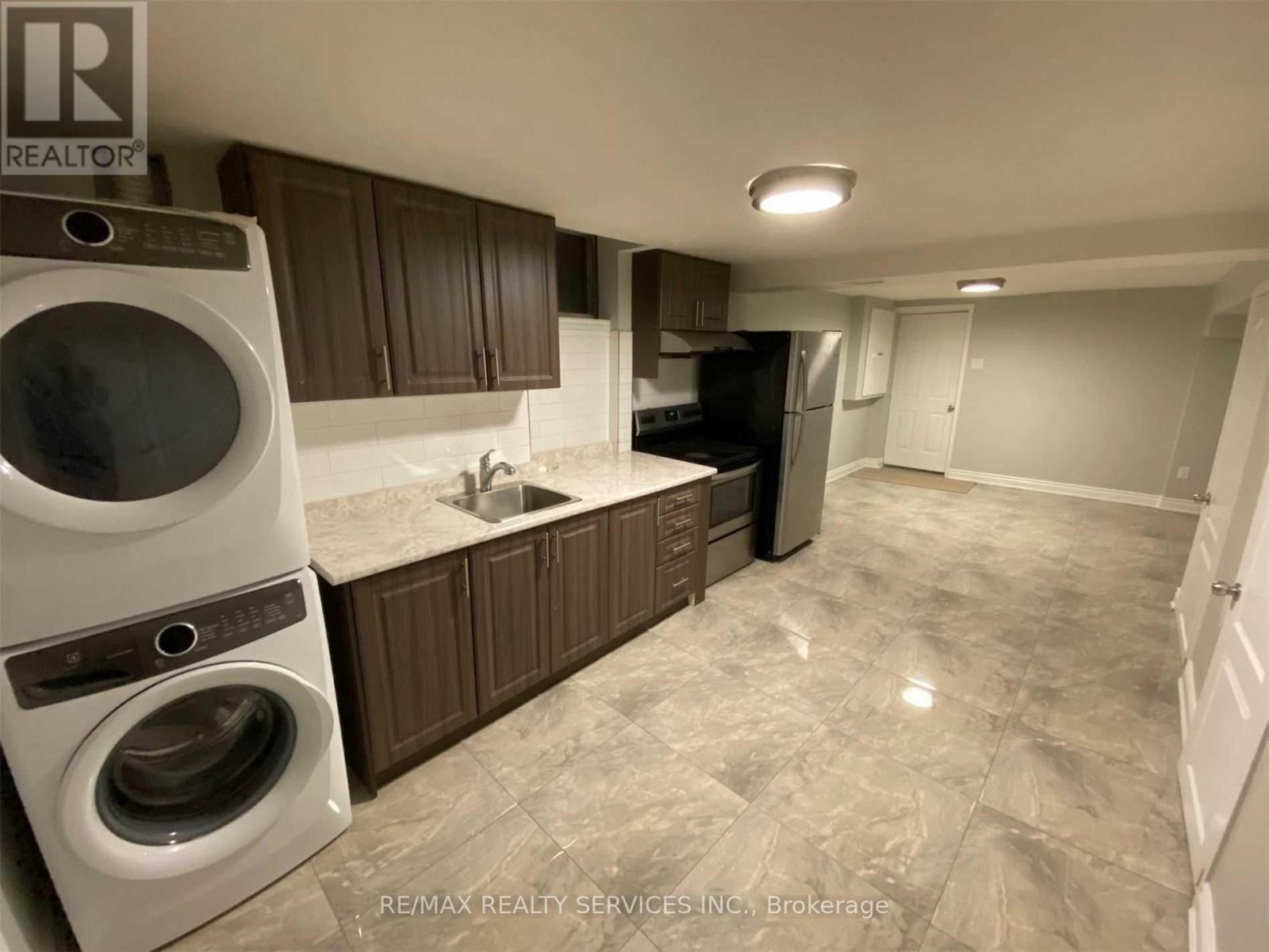 Bsmt - 26 Swennen Drive, Brampton, Ontario  L6V 4E3 - Photo 11 - W14110488
