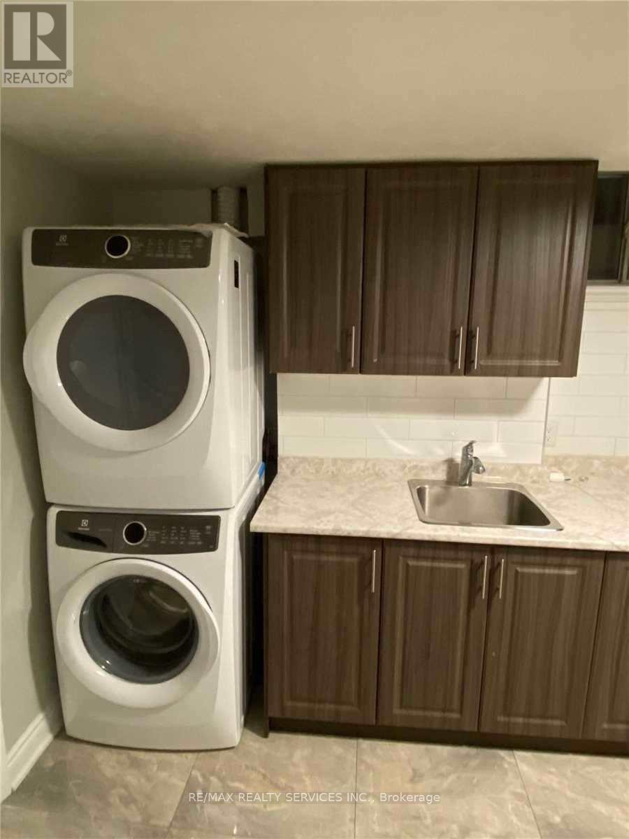 Bsmt - 26 Swennen Drive, Brampton, Ontario  L6V 4E3 - Photo 12 - W14110488