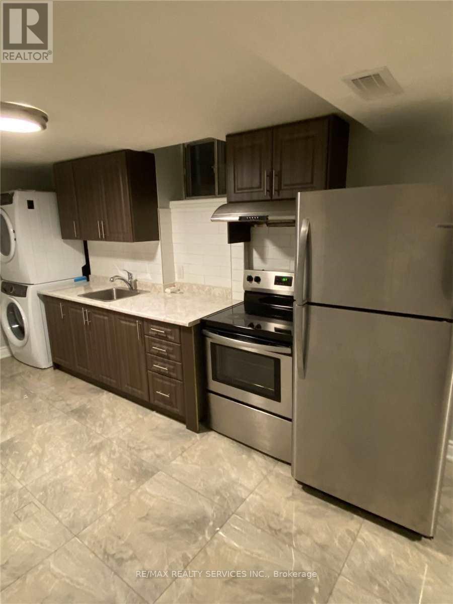Bsmt - 26 Swennen Drive, Brampton, Ontario  L6V 4E3 - Photo 8 - W14110488