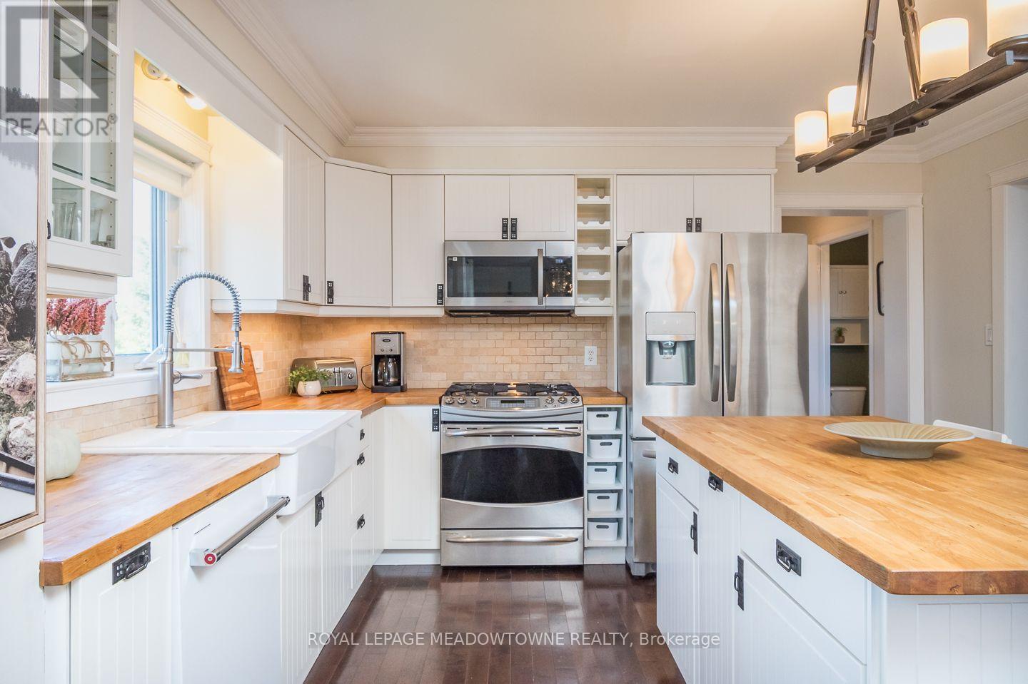 3 Valley Ridge Lane, Hamilton, Ontario  L8N 2Z7 - Photo 8 - X14110554