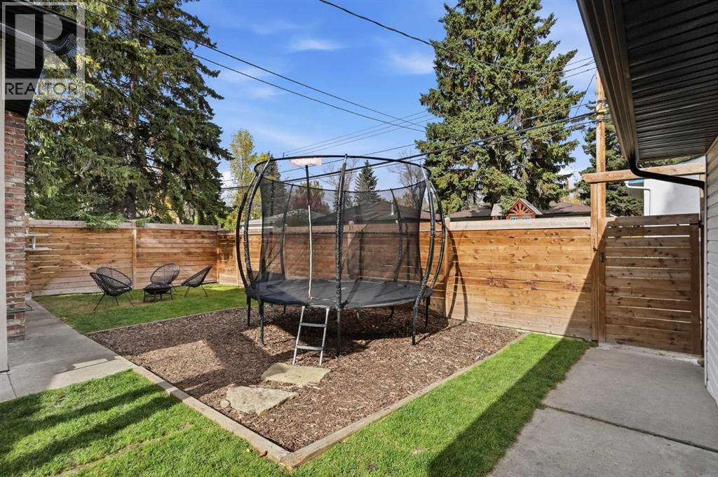 2740 Lionel Crescent SW, Calgary, Alberta T3E 6B2 - Photo 43 - A2353793
