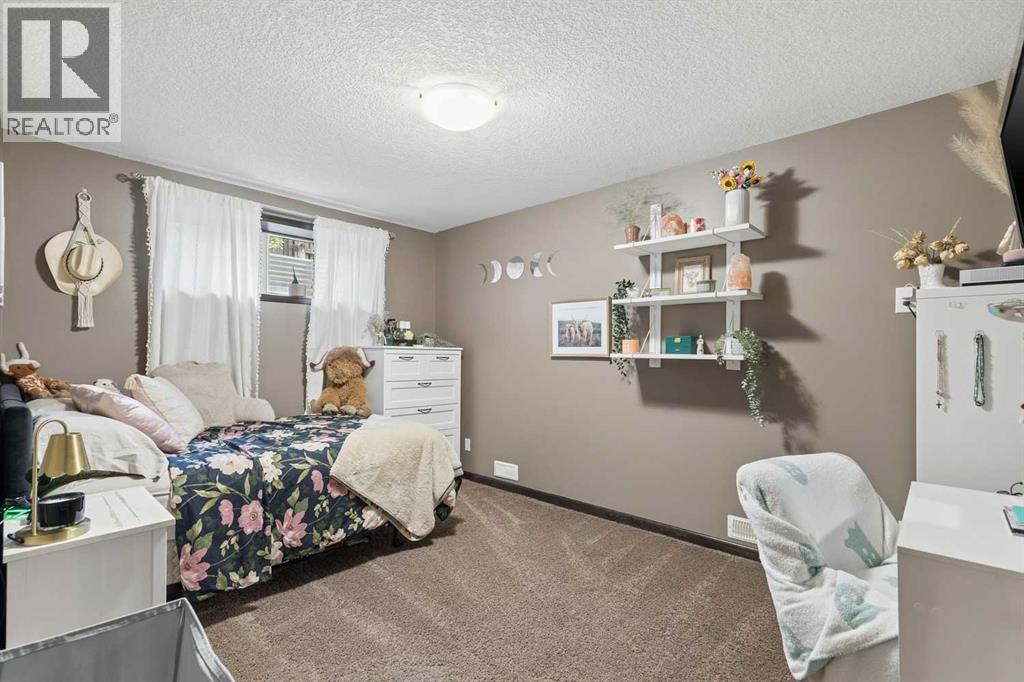 32 Cranarch Bay Se, Calgary, Alberta  T3M 0W6 - Photo 33 - A2353862