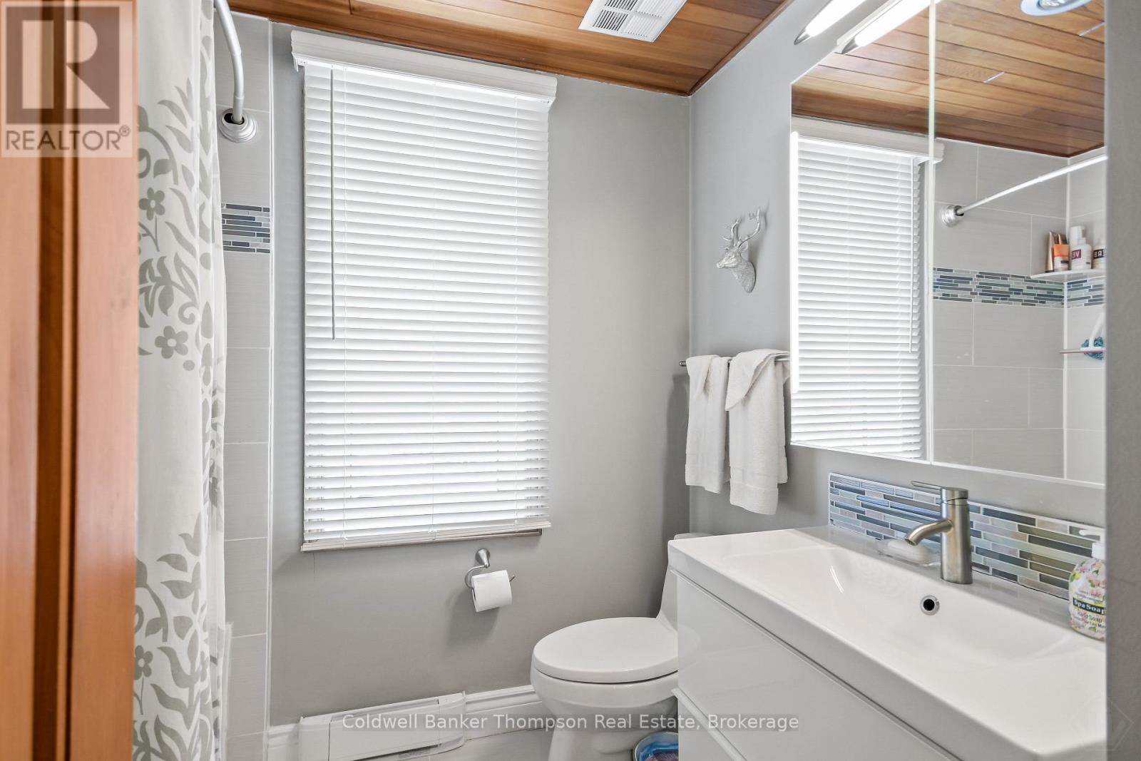 22-301 Oakridge Deerhurst Drive, Huntsville, Ontario P1H 2E8 - Photo 15 - X12806680