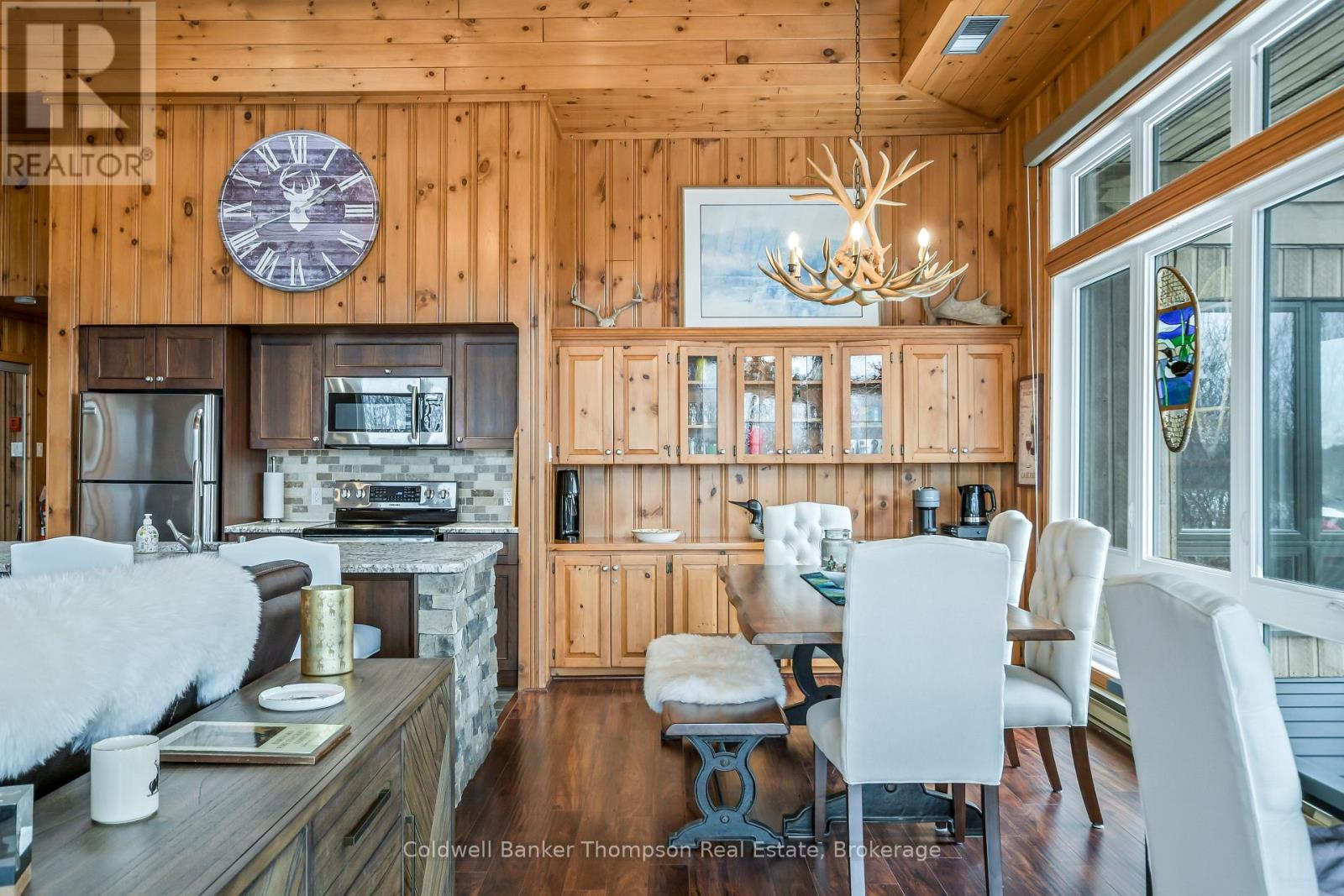 22-301 Oakridge Deerhurst Drive, Huntsville, Ontario P1H 2E8 - Photo 8 - X12806680