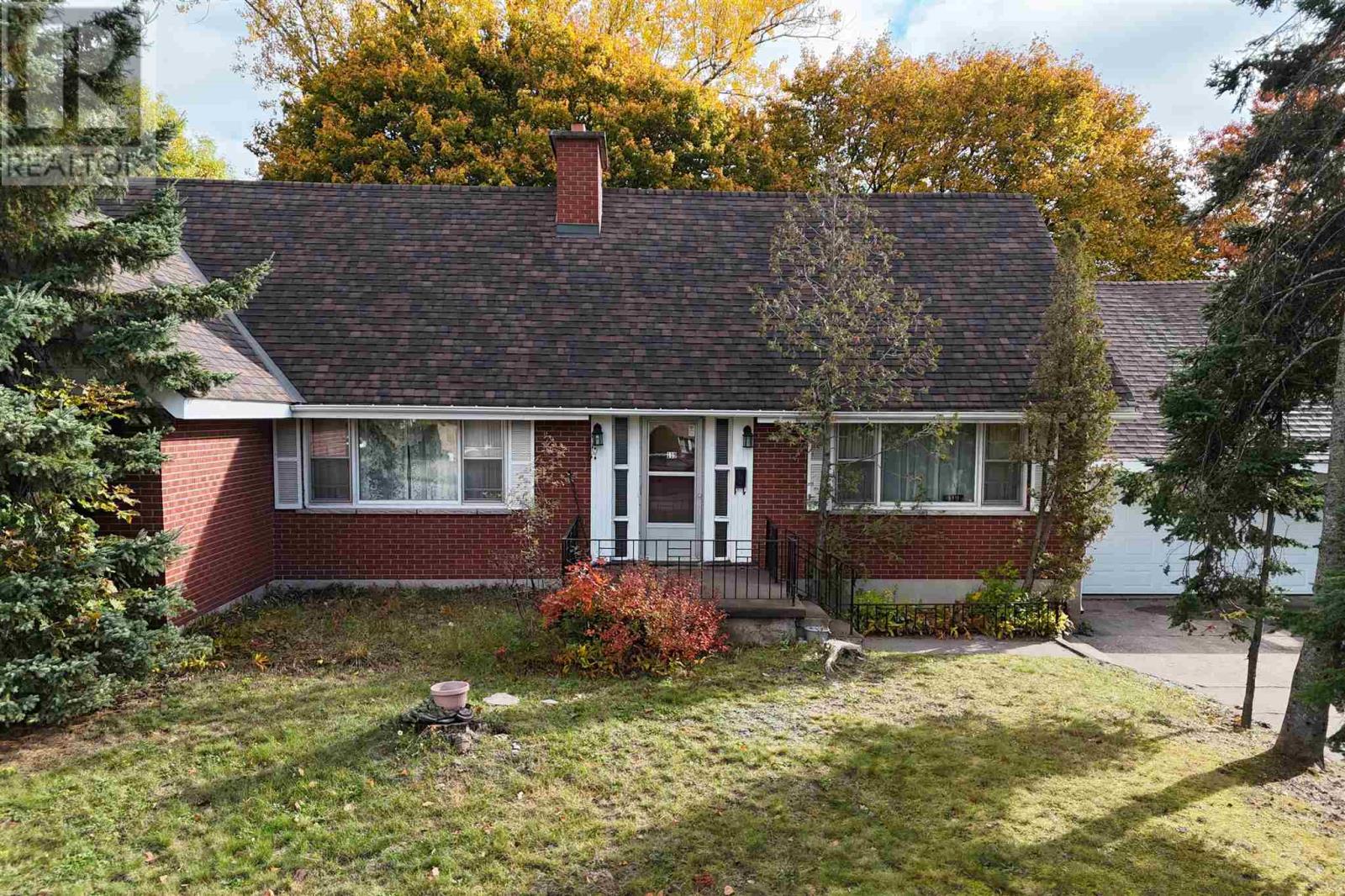 119 Parkdale DR, Sault Ste. Marie, Ontario