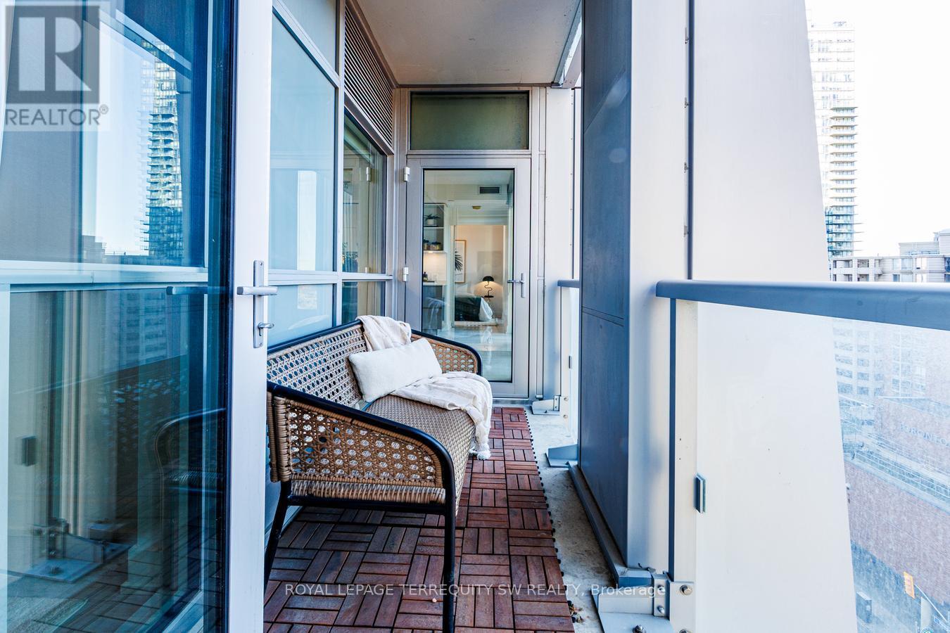 809 - 1 Yorkville Avenue, Toronto, Ontario  M4W 0B1 - Photo 27 - C14106710