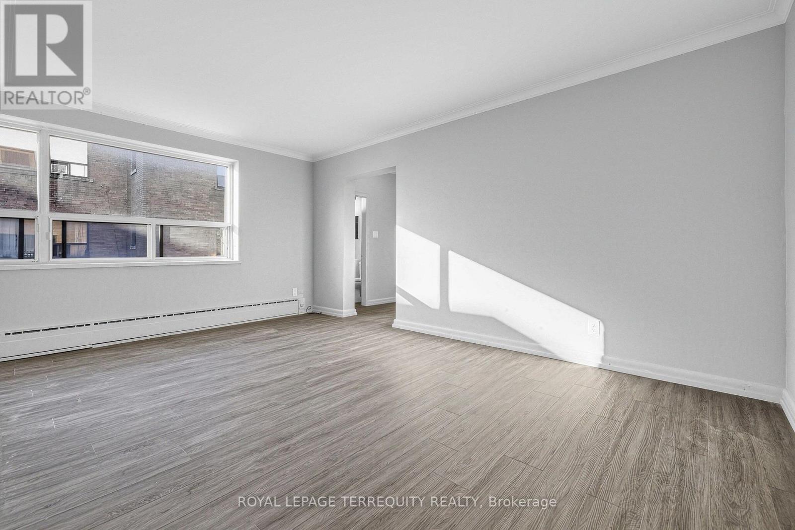 101 - 2550 Keele Street, Toronto, Ontario  M6L 2N8 - Photo 3 - W14093612