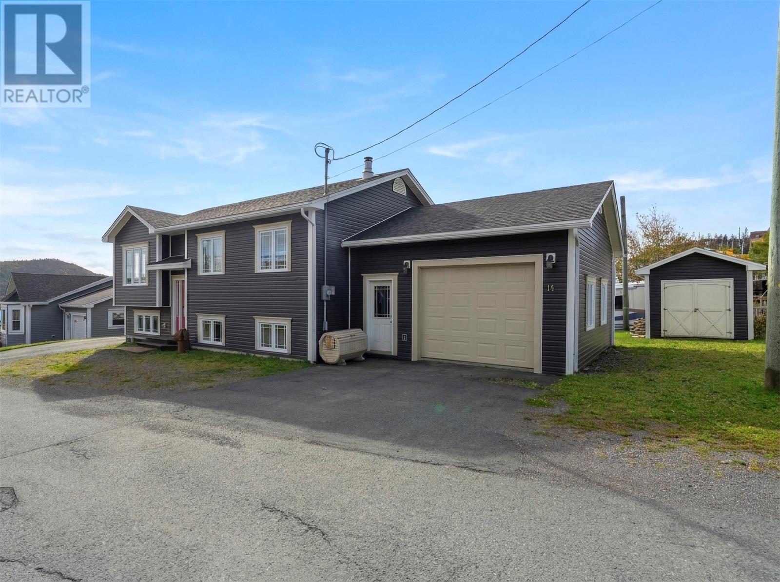 14 Humphrey Street, Placentia — photo 2