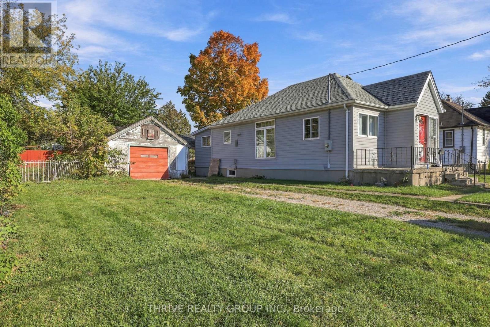 342 Thompson Road, London South, Ontario  N5Z 2Z5 - Photo 2 - X14110850