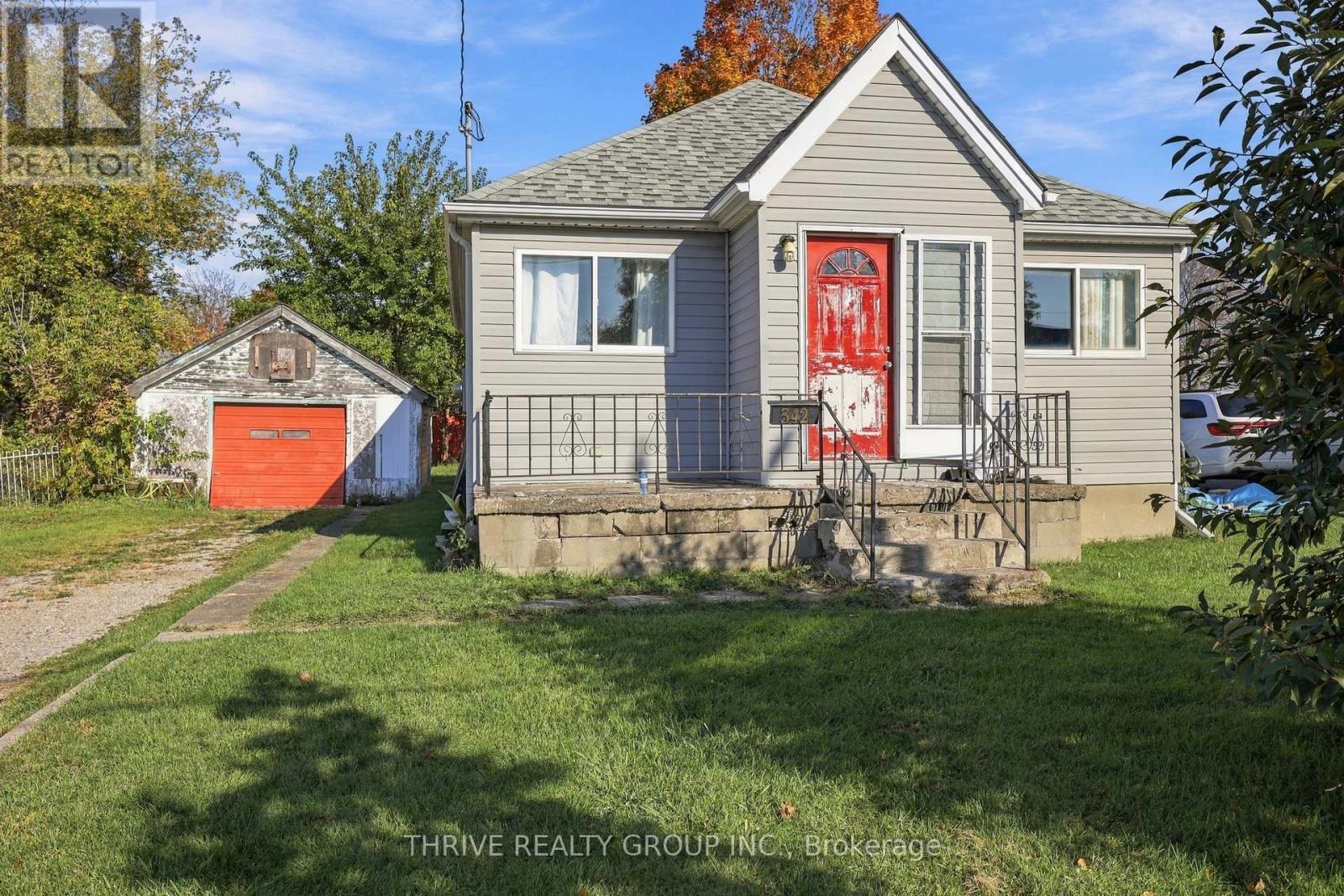 342 Thompson Road, London South, Ontario  N5Z 2Z5 - Photo 3 - X14110850