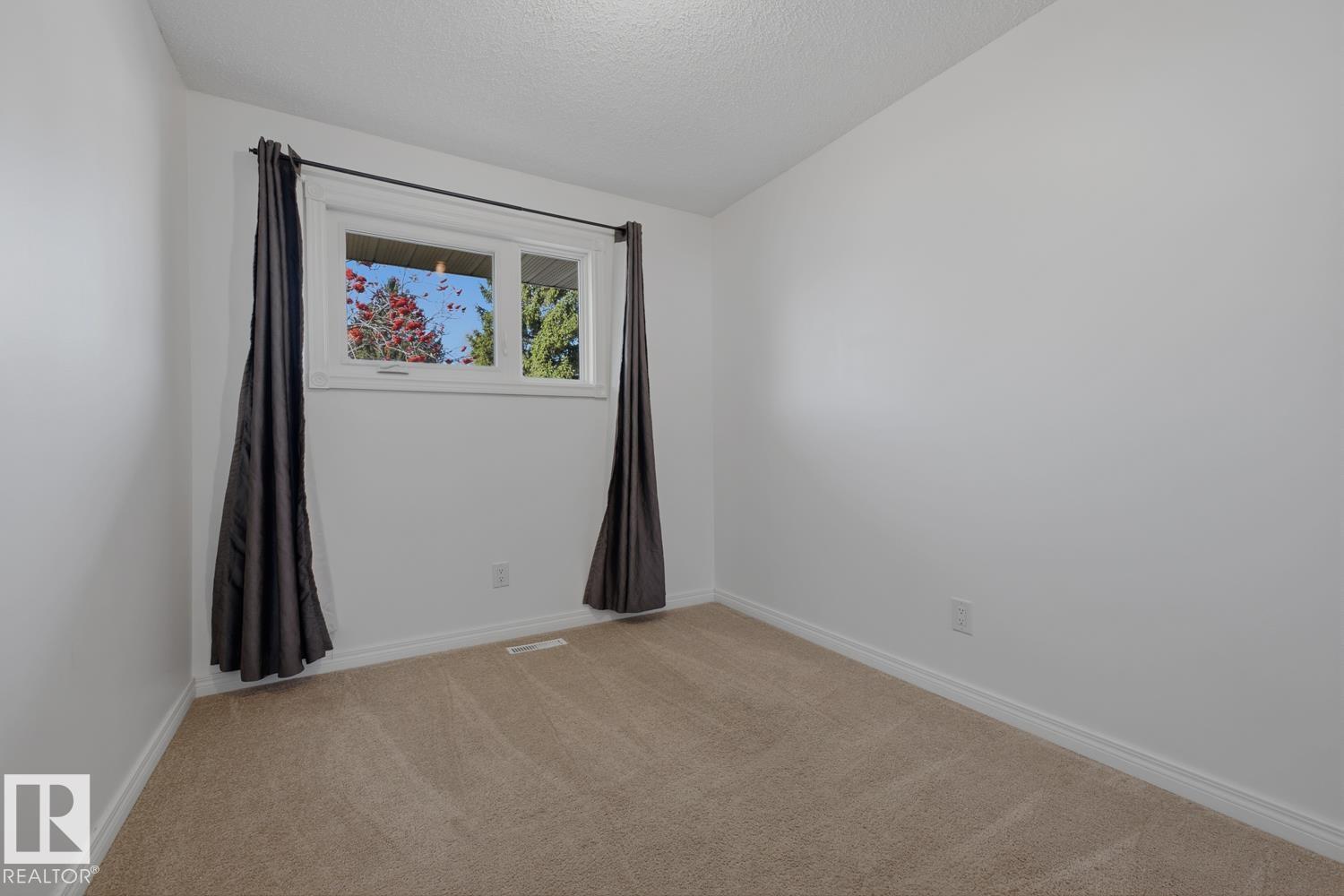 8415 176A ST NW