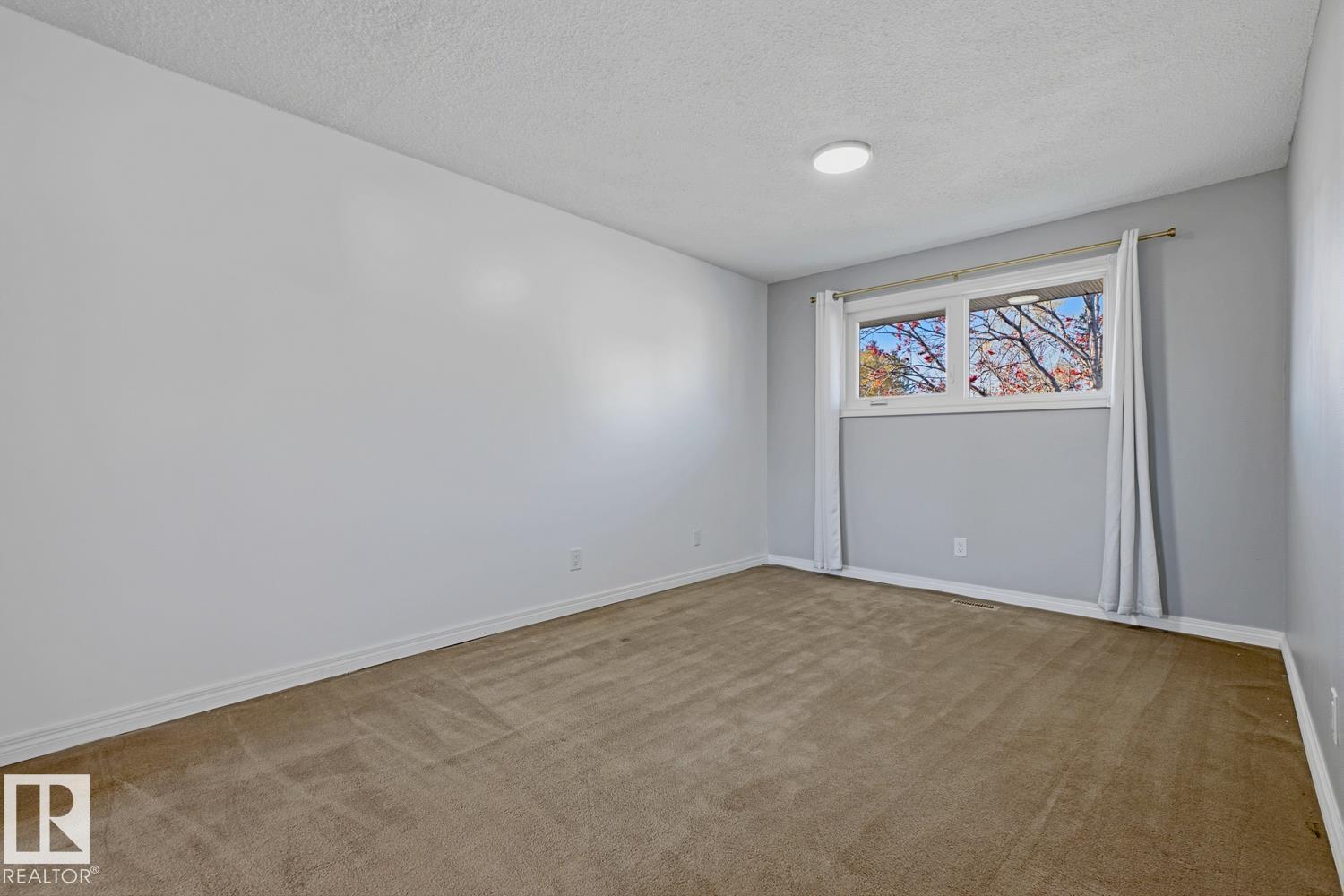 8415 176A ST NW