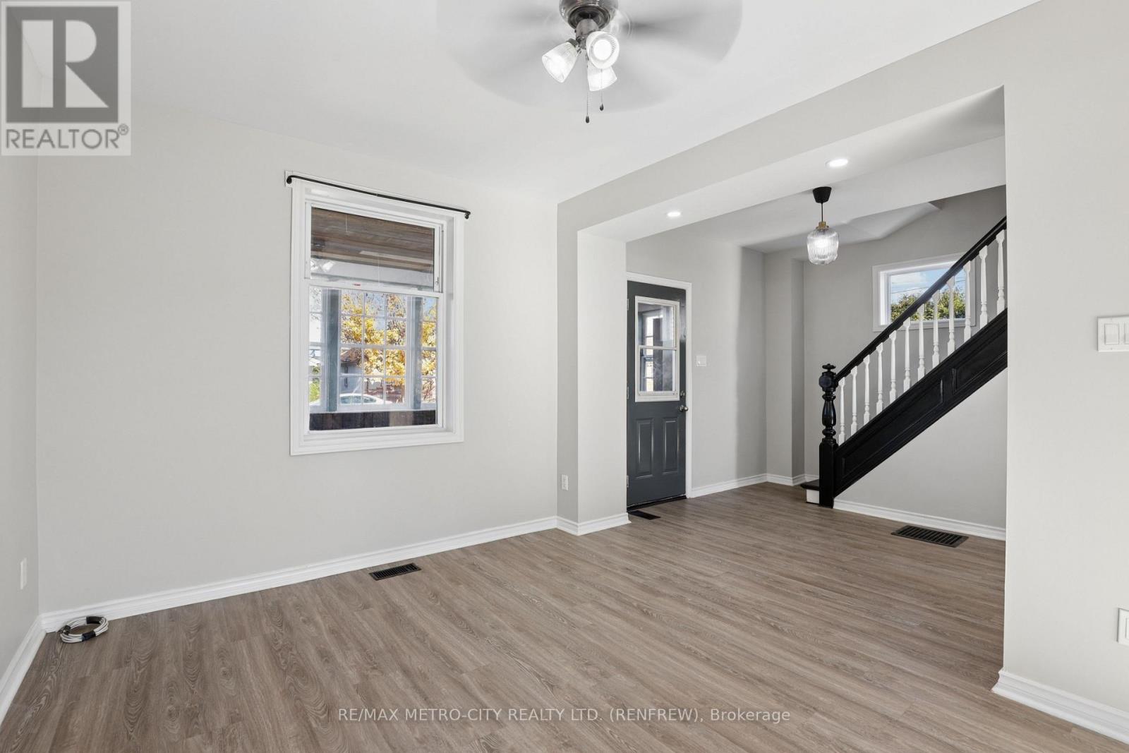 211 Mcandrew Avenue, Renfrew, Ontario  K7V 3X2 - Photo 10 - X14110694